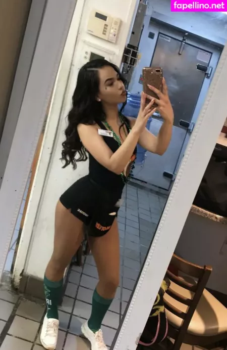 Desmariie OnlyFans Thumbnail #1lnJJMe0uA