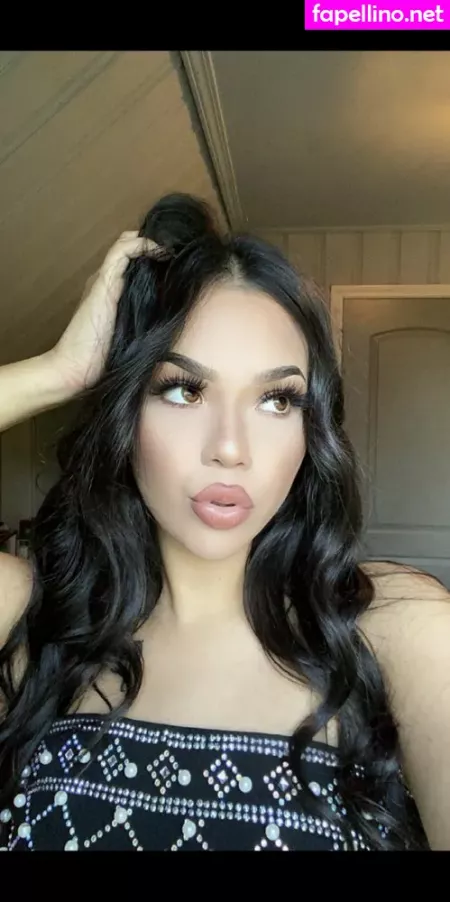 Desmariie OnlyFans Thumbnail #81dQWxEh5L
