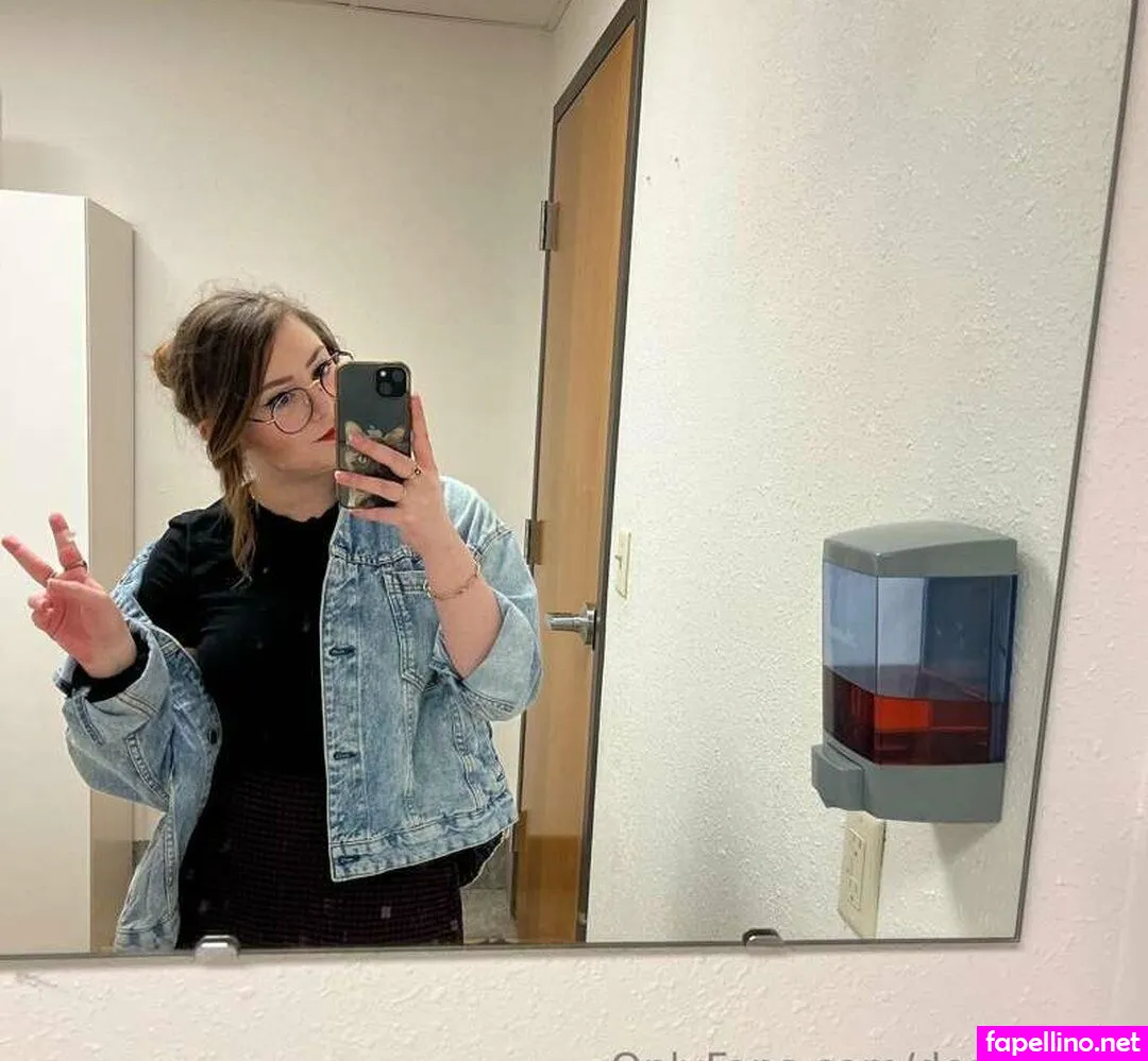 aligatie, despairgrrl Nude Leaked OnlyFans Photo #igN3SITi4E