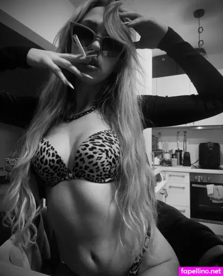 Dessousoder OnlyFans Thumbnail #3HkAJPCsfN