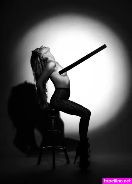 Dessousoder OnlyFans Thumbnail #JUI9qGDkxl