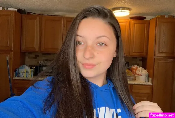 Destany OnlyFans Thumbnail #czjGHgKqq4