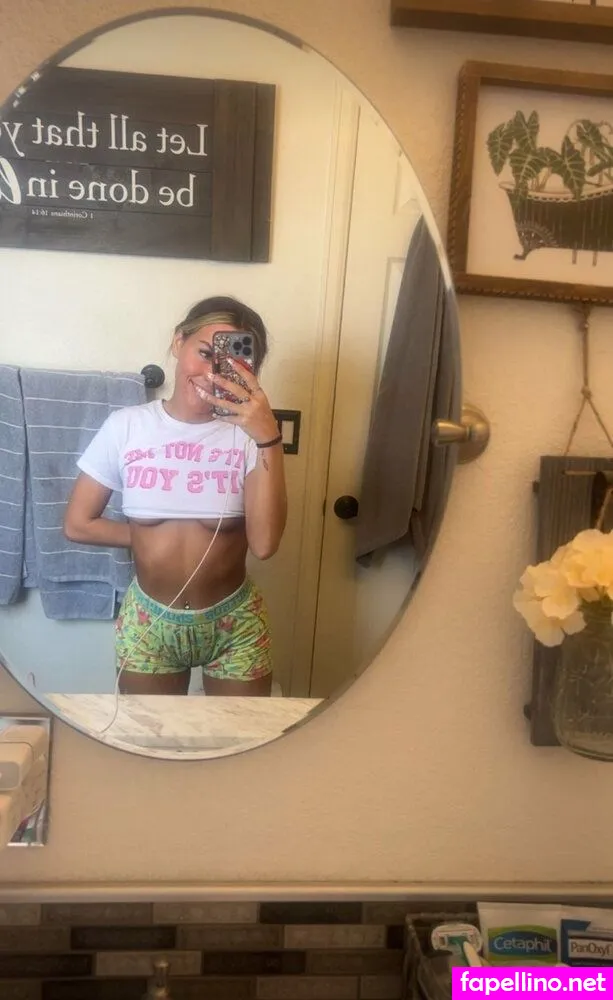 desidanielleee, destinyhooten Nude Leaked OnlyFans Photo #vCWiGfZ8Ae