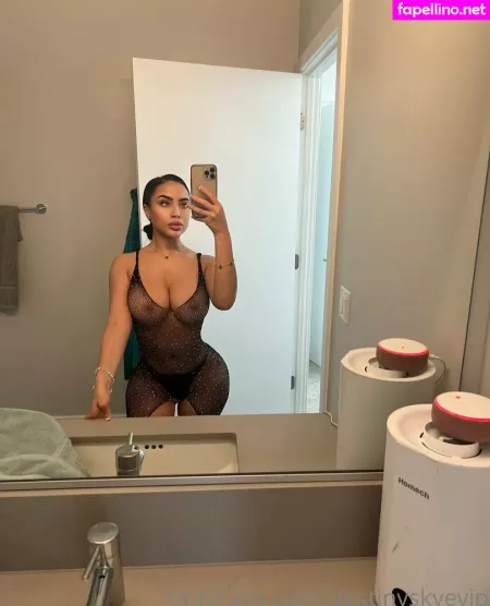 Destinyskyevip OnlyFans Thumbnail #laiXhPdCDQ