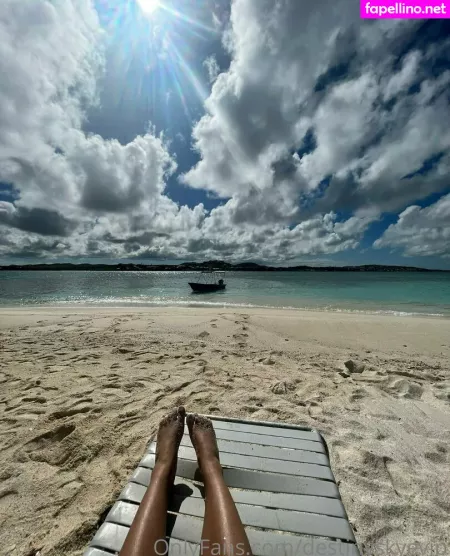 Destinyskyevip OnlyFans Thumbnail #mXVJaIzOk3