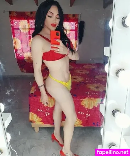 Devany Soto OnlyFans Thumbnail #lYt7K7dkcn