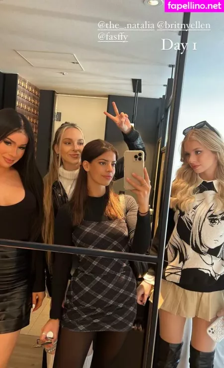 Develique OnlyFans Thumbnail #7HICgJ9nkO