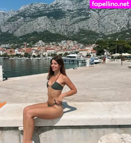 Develique OnlyFans Thumbnail #RuRTZXWzR3