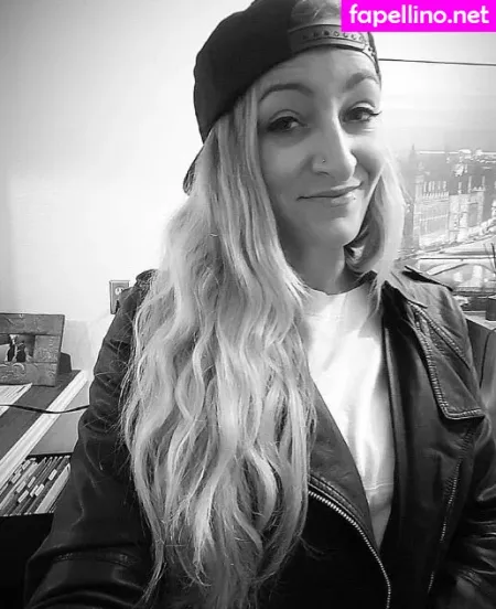 Devilleofak OnlyFans Thumbnail #zWfMyoMnXR