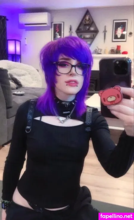 Devilpuppi Main Profile Photo