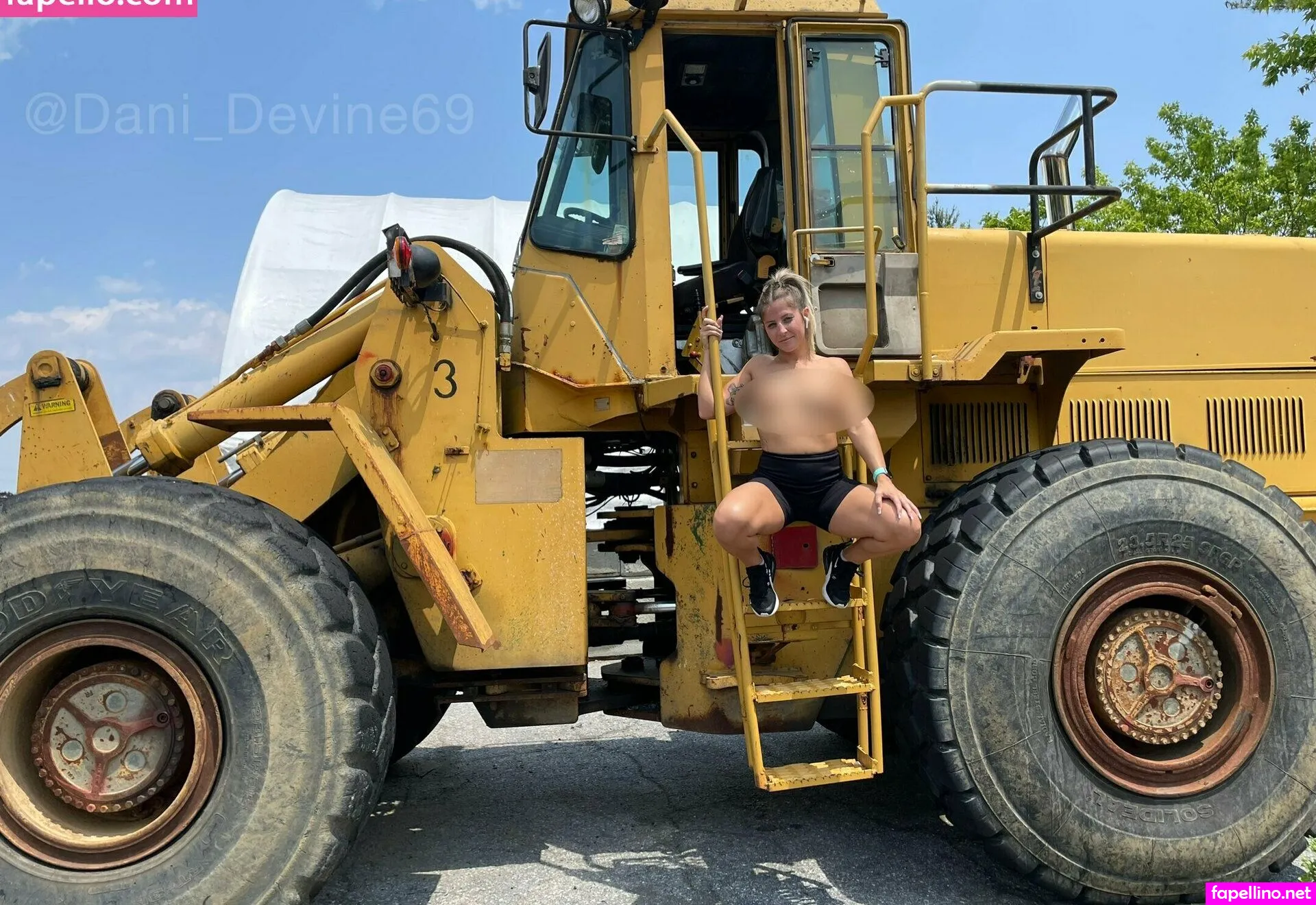 devine.time.69, divinetimescollective Nude Leaked OnlyFans Photo #SAukT6VKPe