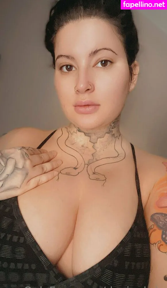 devinebria, devinebrian Nude Leaked OnlyFans Photo #AHoQNRB6uz