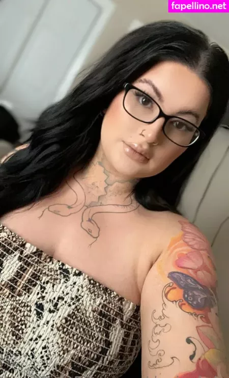 Devinebria OnlyFans Thumbnail #YT6Hv8EKAA