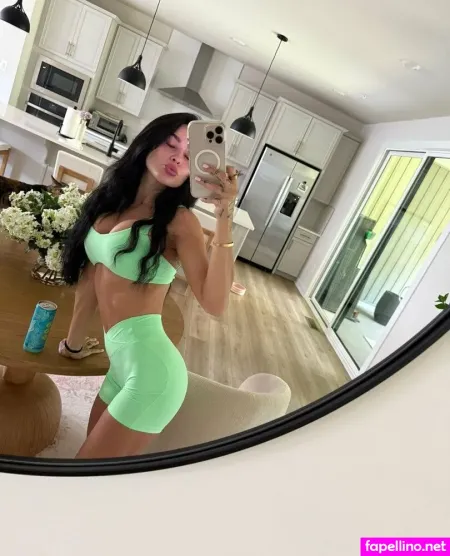 Devorahroloff 3 OnlyFans Thumbnail #dFfO1G1BMp