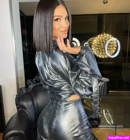 Dhurata Dora OnlyFans Thumbnail #49KCqJzieg