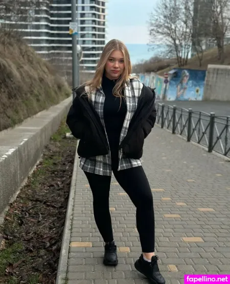 Di Luna OnlyFans Thumbnail #mxnK8mNv12