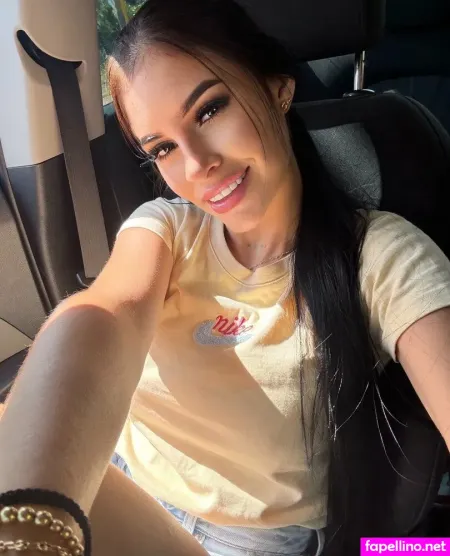 Di Moreno OnlyFans Thumbnail #dOgOdyJyMq