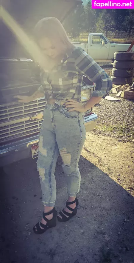 Diamondsanddirt19 OnlyFans Thumbnail #qMWU9Yotgh