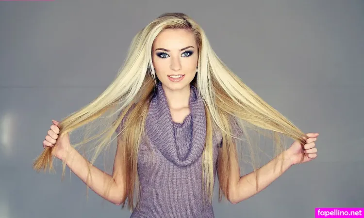 Diana Blond OnlyFans Thumbnail #3hmEQ1LDxm