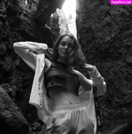 Diana Elias OnlyFans Thumbnail #I3HHhAbJnn