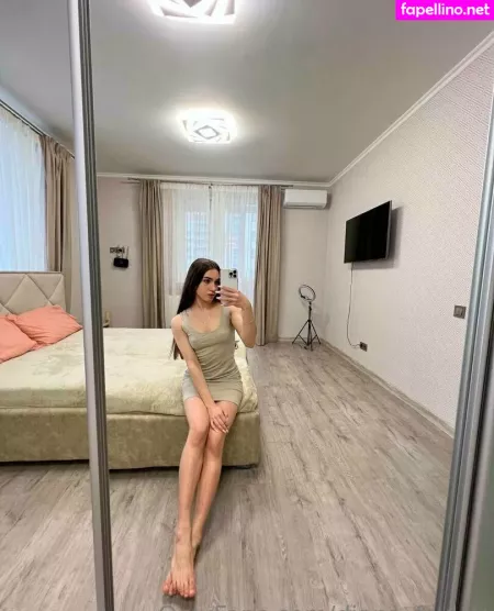 Diana Foxley OnlyFans Thumbnail #9chJMibAIy