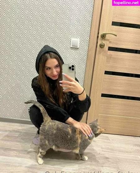 Diana Foxley OnlyFans Thumbnail #OWt8Bj3nuo