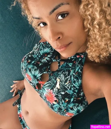 Diana Schneider OnlyFans Thumbnail #vupl1FJETS