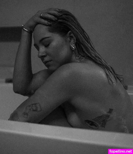 Diana Zur Lwen OnlyFans Thumbnail #IGCtA44DeI