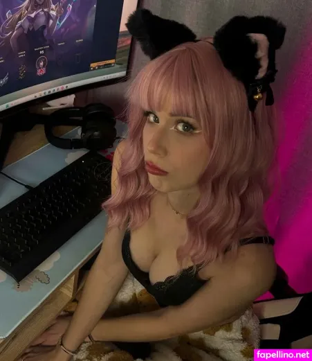 Dianacutienerd OnlyFans Thumbnail #vOk4fJJiY9