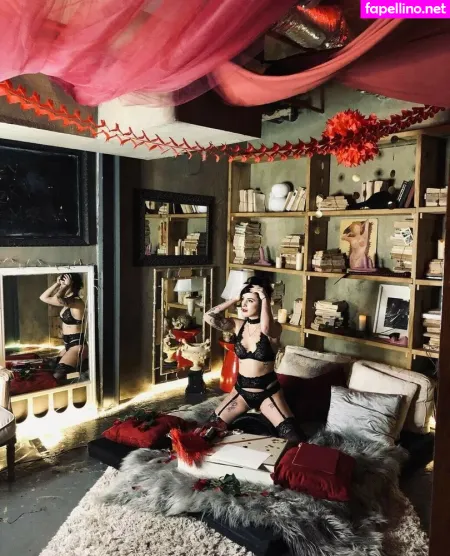 Diary For Lovers OnlyFans Thumbnail #XhY8DhryV4