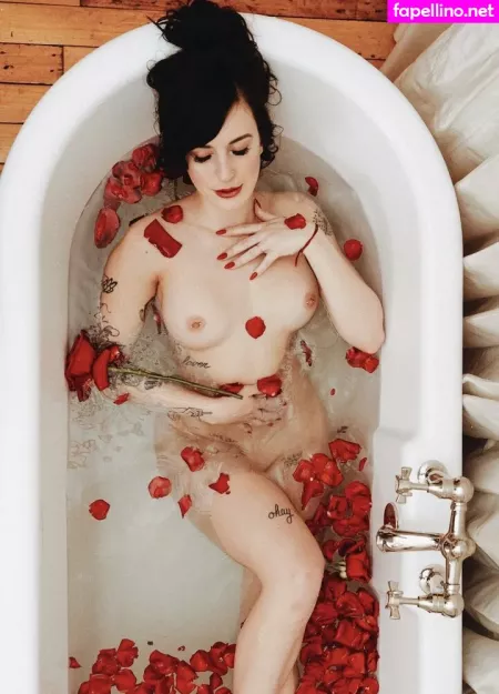 Diaryforlovers OnlyFans Thumbnail #TPdeeZg03x