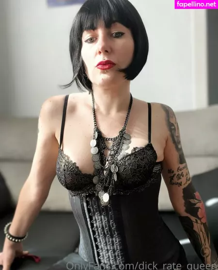 Dick Rate Queen OnlyFans Thumbnail #DObTM4UrEQ