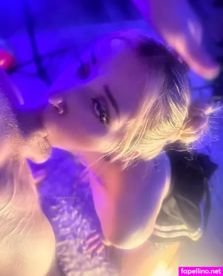 Dickdownvivi OnlyFans Thumbnail #IbEq4uHZg3