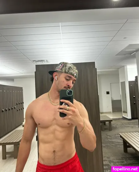 Dicktock OnlyFans Thumbnail #6DGp4C0jsu