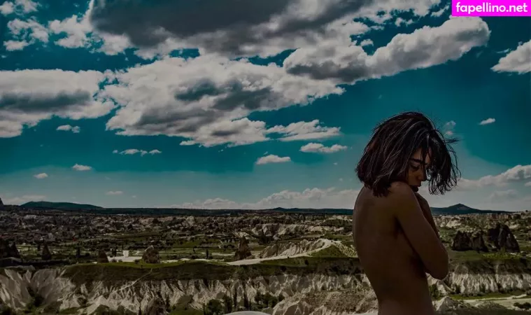 Didem Dinc OnlyFans Thumbnail #2o6OAKq9uW