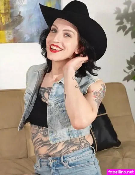 Dieselsmokesteph OnlyFans Thumbnail #6Ac8dlqWnS