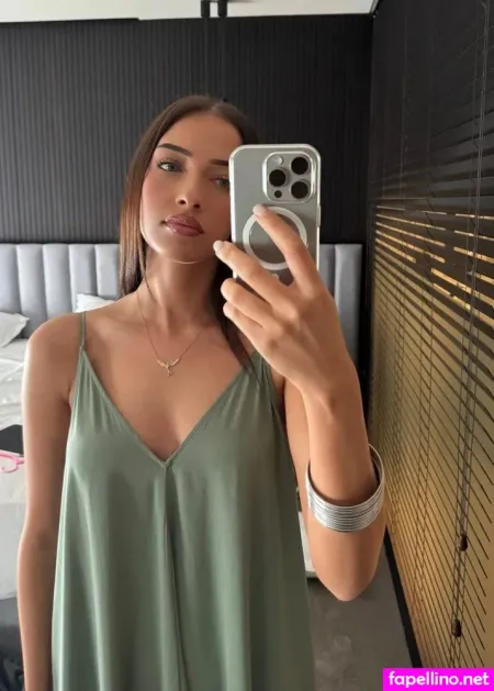 Dilara Hava Tun OnlyFans Thumbnail #i9YbEPzkht