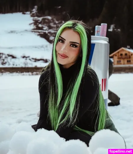 Dilaraa 2 OnlyFans Thumbnail #o7hcccTXk4