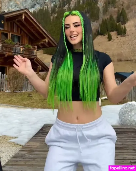 Dilaraa 2 OnlyFans Thumbnail #oIknod1hgQ