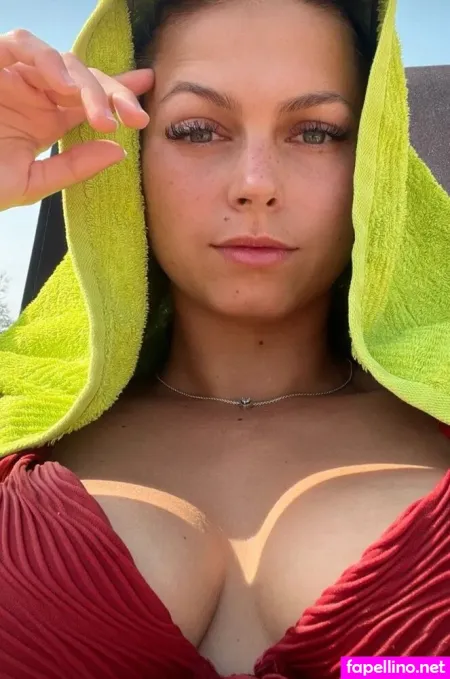 Dilexit OnlyFans Thumbnail #IVD9oAdrYB