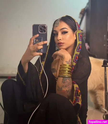 Dilnoor Sarna OnlyFans Thumbnail #g7wCG6F5o5