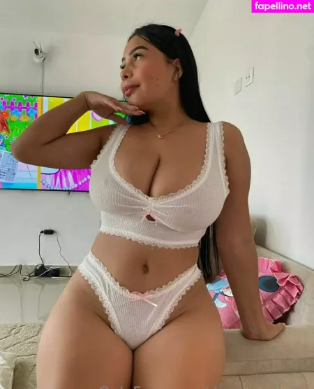 Dimepaulinita OnlyFans Thumbnail #YRBYde6uZE