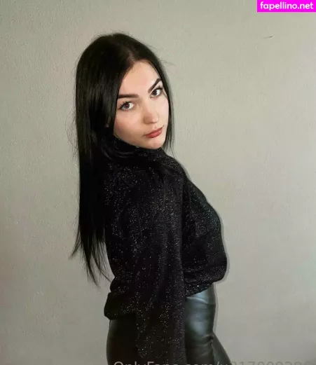 Dina 69 OnlyFans Thumbnail #Bytv9oP6t9