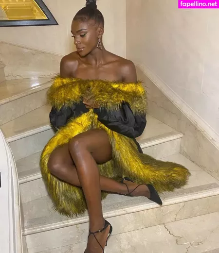 Dina Asher Smith OnlyFans Thumbnail #h3RdAquRyp