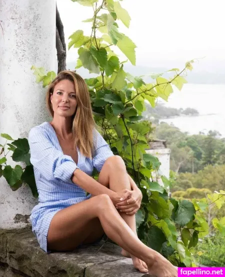 Dina Broadhurst OnlyFans Thumbnail #4J99uEYmZD