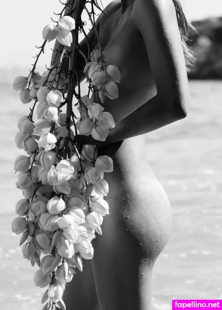 Dina Broadhurst OnlyFans Thumbnail #QjlWIakhTY