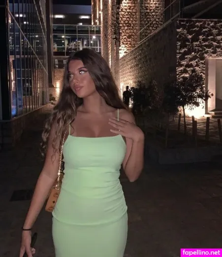 Dina Redz OnlyFans Thumbnail #V93Wrpl1vq