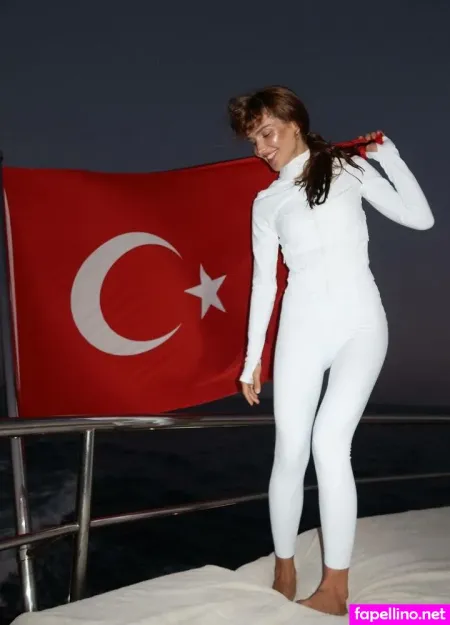 Dina Saeva OnlyFans Thumbnail #4RJEy6YNVI