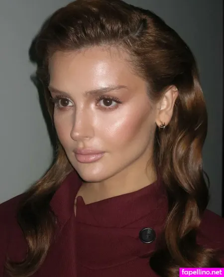 Dina Saeva OnlyFans Thumbnail #axHxM9XYQw