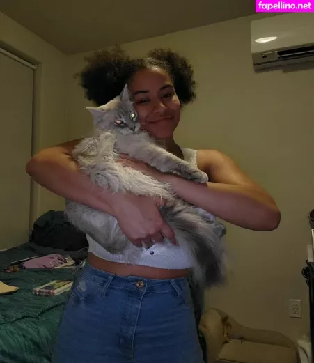 Dina OnlyFans Thumbnail #5BHBFkXIuH